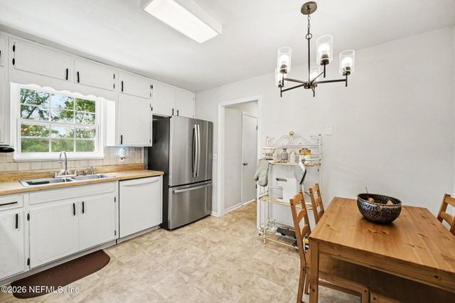 8957 YARMOUTH Road, Jacksonville, FL 32257