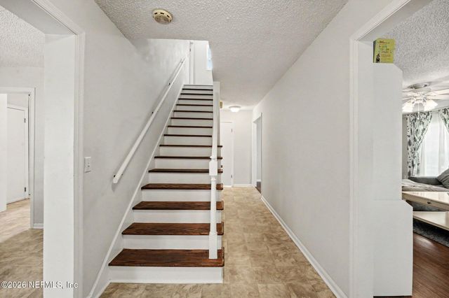 8957 YARMOUTH Road, Jacksonville, FL 32257