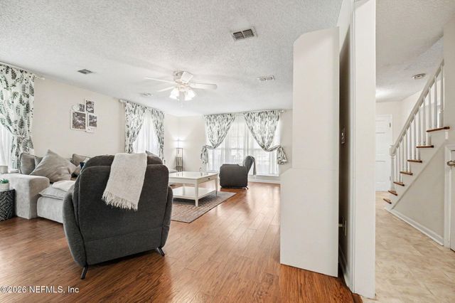 8957 YARMOUTH Road, Jacksonville, FL 32257