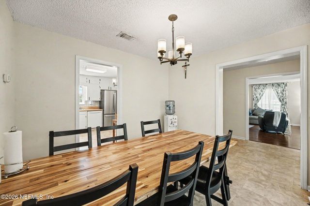 8957 YARMOUTH Road, Jacksonville, FL 32257
