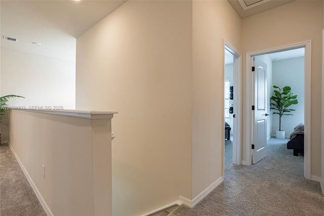 4423 Spruce Lane, Oakland Park, FL 33309