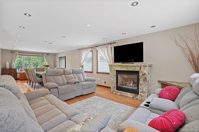 268 Ardsley Street, Staten Island, NY 10306