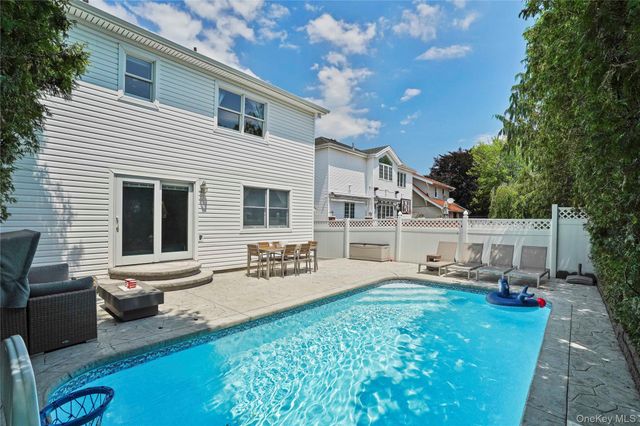 268 Ardsley Street, Staten Island, NY 10306