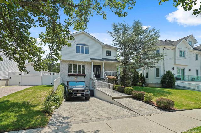 268 Ardsley Street, Staten Island, NY 10306