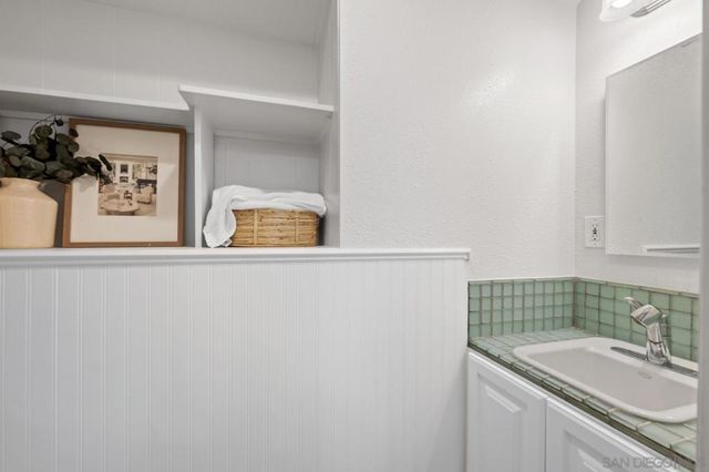 4866 Sussex, San Diego, CA 92116