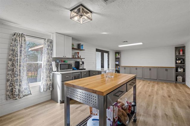 21063 State Highway 76 Highway, Blanchard, OK 73010