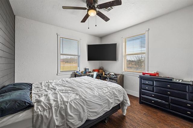 21063 State Highway 76 Highway, Blanchard, OK 73010