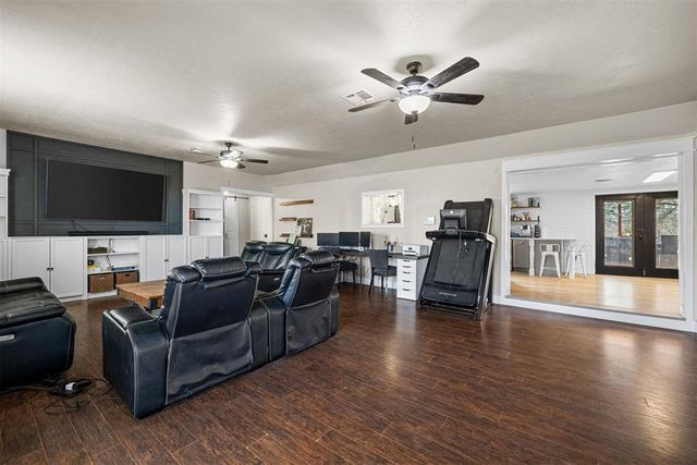 21063 State Highway 76 Highway, Blanchard, OK 73010