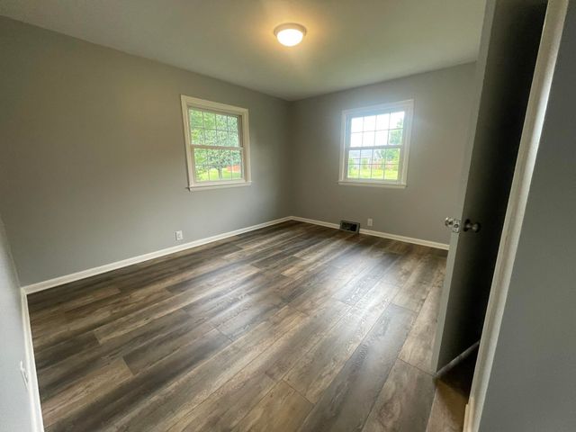 161 Freeman Avenue, Russell Springs, KY 42642