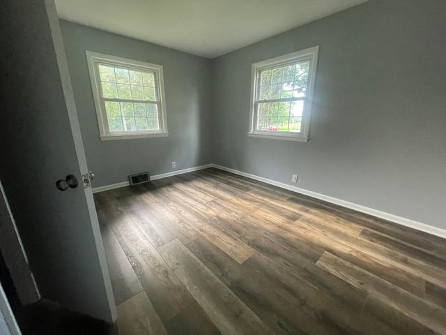 161 Freeman Avenue, Russell Springs, KY 42642