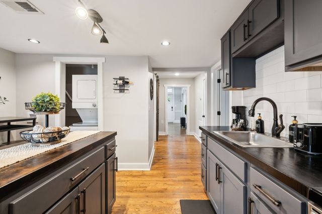 2104 Buchanan St, Nashville, TN 37208