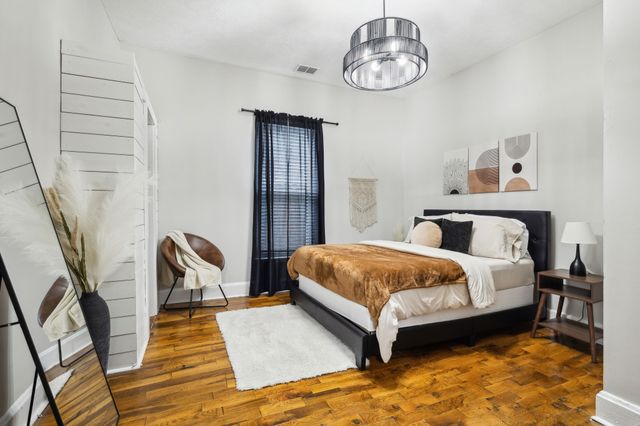 2104 Buchanan St, Nashville, TN 37208