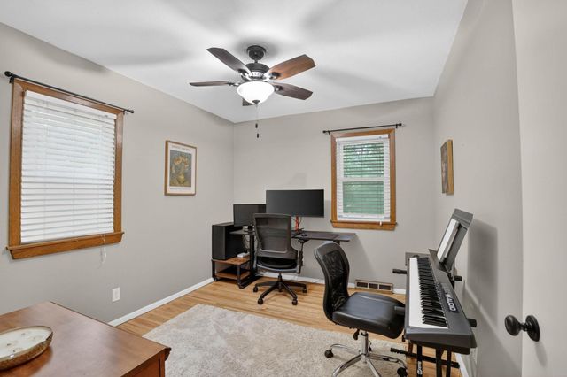 2614 Garden Avenue, Cedar Falls, IA 50613