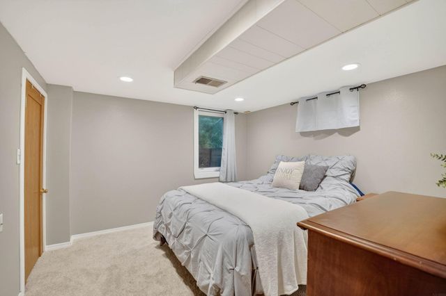 2614 Garden Avenue, Cedar Falls, IA 50613