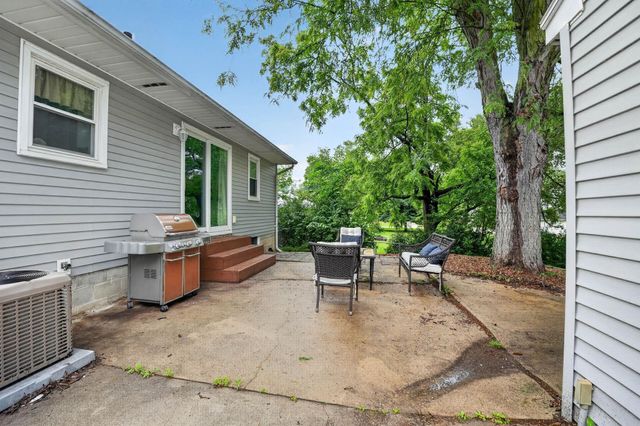 2614 Garden Avenue, Cedar Falls, IA 50613