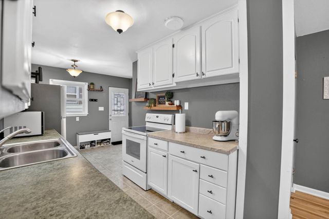 2614 Garden Avenue, Cedar Falls, IA 50613