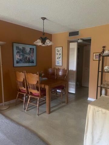 322 Windsor N 322, West Palm Beach, FL 33417