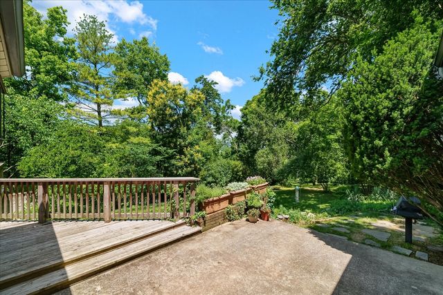 1102 Brentwood Ln, Brentwood, TN 37027