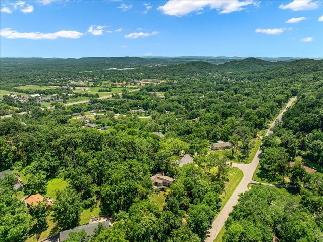 1102 Brentwood Ln, Brentwood, TN 37027