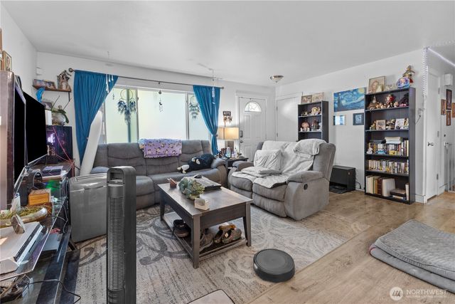 1732 120th Street S, Tacoma, WA 98444