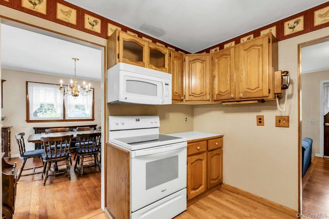 51 Arlington Road, Lake Ronkonkoma, NY 11779