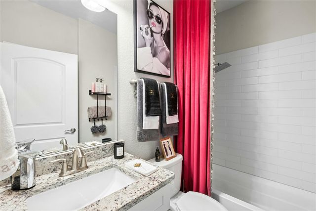 123 Hanging Star LN, Georgetown, TX 78633