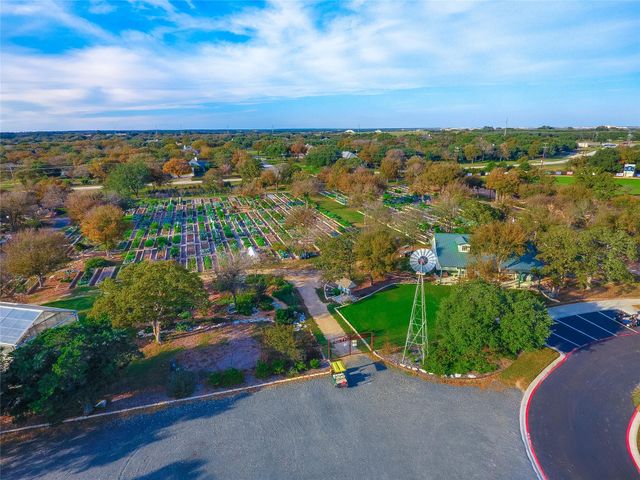123 Hanging Star LN, Georgetown, TX 78633