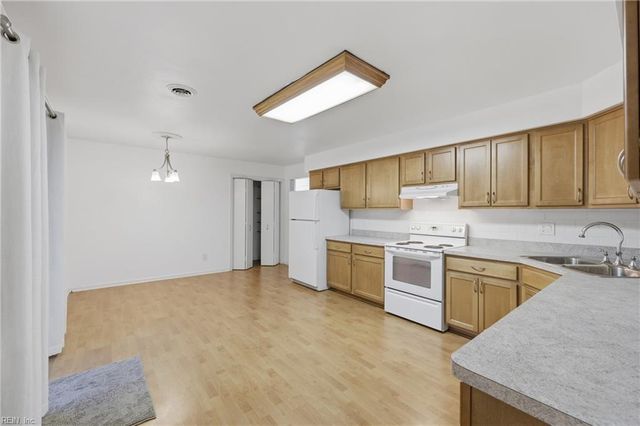 9552 Statler ST, Norfolk, VA 23503