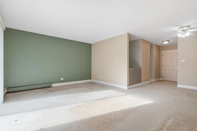 1501 E Churchill Drive 105, Palatine, IL 60074