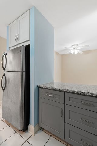 1501 E Churchill Drive 105, Palatine, IL 60074