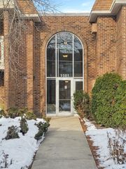 1501 E Churchill Drive 105, Palatine, IL 60074
