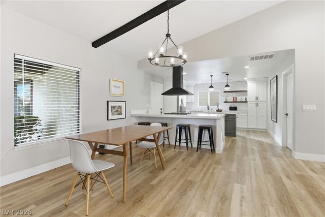 3104 Calle De El Cortez, Las Vegas, NV 89102