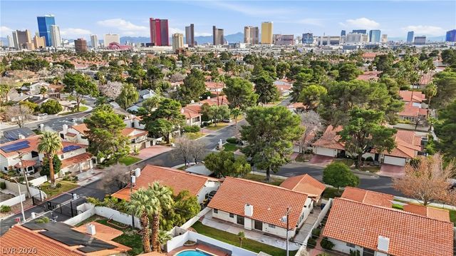 3104 Calle De El Cortez, Las Vegas, NV 89102