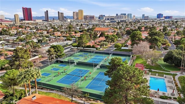 3104 Calle De El Cortez, Las Vegas, NV 89102