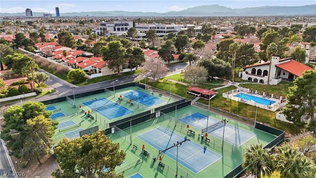 3104 Calle De El Cortez, Las Vegas, NV 89102