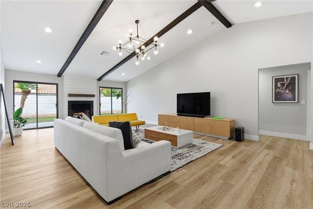 3104 Calle De El Cortez, Las Vegas, NV 89102