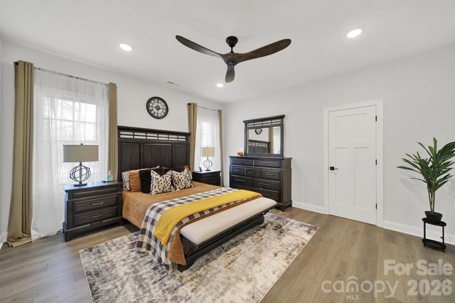 2101 Wood Clough Court, Belmont, NC 28012