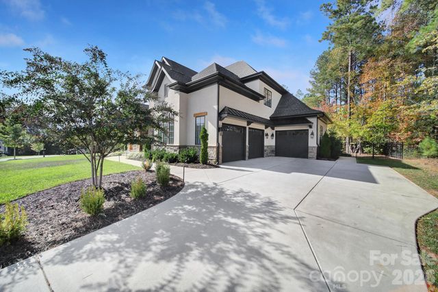 2101 Wood Clough Court, Belmont, NC 28012