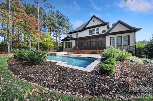 2101 Wood Clough Court, Belmont, NC 28012