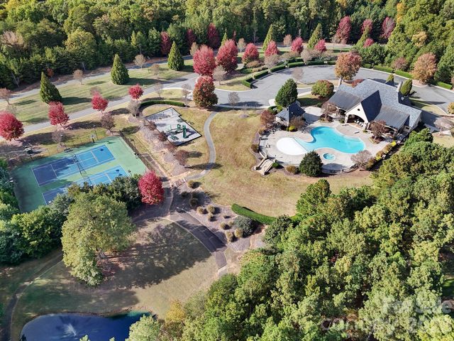 2101 Wood Clough Court, Belmont, NC 28012