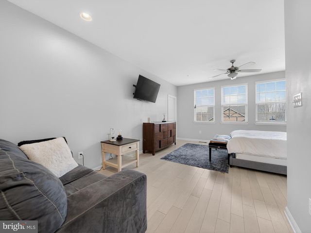 6487 JACK LINTON DR S, Frederick, MD 21703