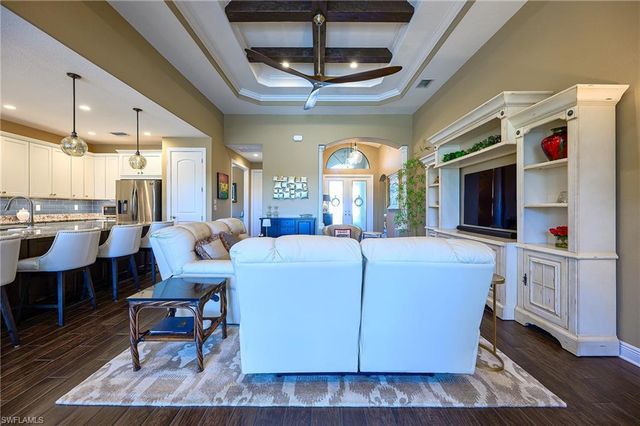 10505 Valencia Lakes DR, Bonita Springs, FL 34135