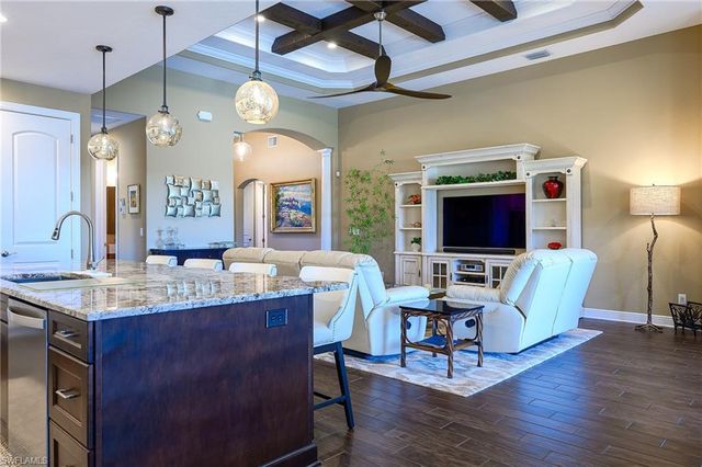 10505 Valencia Lakes DR, Bonita Springs, FL 34135