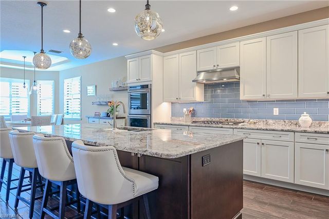 10505 Valencia Lakes DR, Bonita Springs, FL 34135