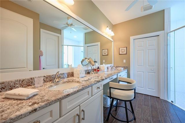 10505 Valencia Lakes DR, Bonita Springs, FL 34135