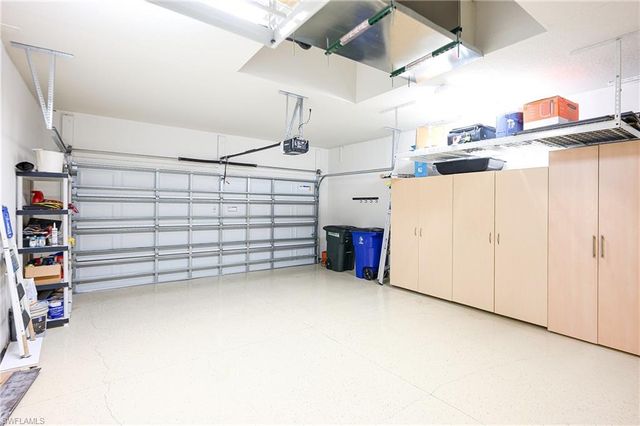 10505 Valencia Lakes DR, Bonita Springs, FL 34135