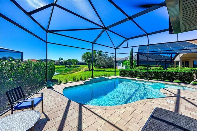 10505 Valencia Lakes DR, Bonita Springs, FL 34135