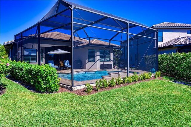 10505 Valencia Lakes DR, Bonita Springs, FL 34135