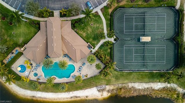 10505 Valencia Lakes DR, Bonita Springs, FL 34135