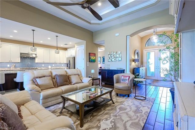 10505 Valencia Lakes DR, Bonita Springs, FL 34135